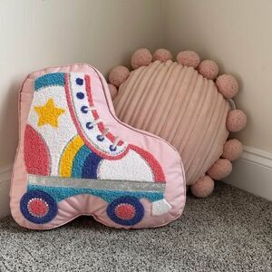 Throw Pillows Cushions Roller Skate & Pom Pom Round Plush Ugg Pink Pillow